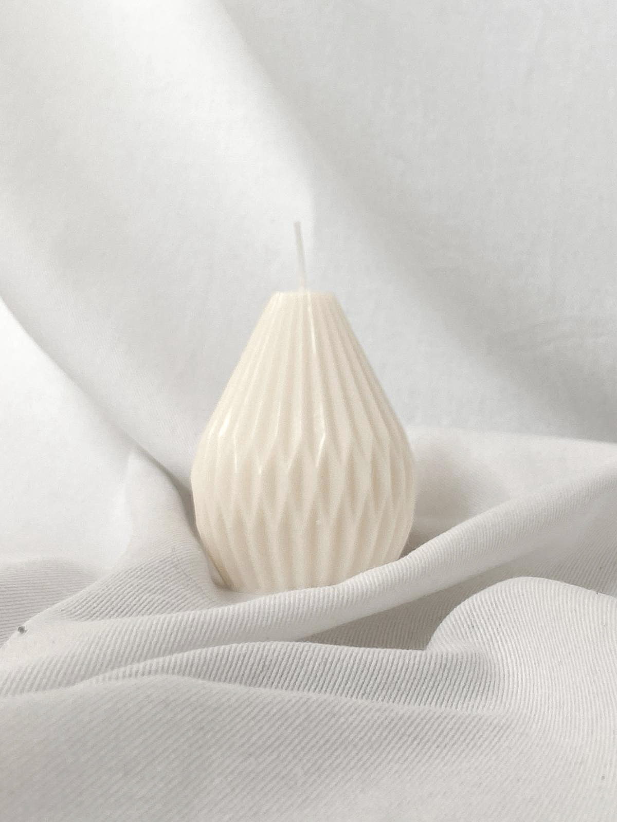 Świeca sojowa N°6 – PÉAR